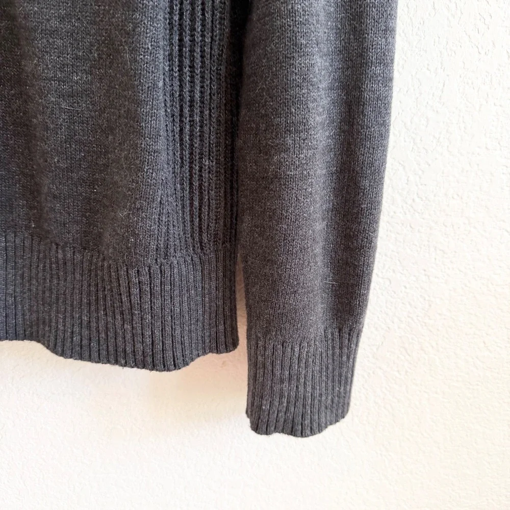 Banana Republic Mens Organic Cotton Cardigan Sweater Charcoal‎ Gray Large